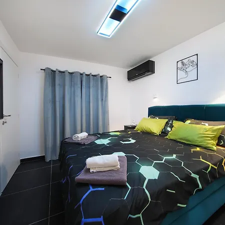 Kuca Za Odmor Ela * ヤドラニヴォ